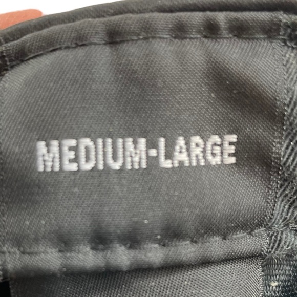 Chicago Bulls Unique Embroidered Brim Sleek New Era Hardwood Classics Patch M/L - Picture 15 of 16